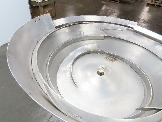 3 Master AO 40D Vibratory Small Parts Feeder 26" Stainless Bowl 115V 60"Pedestal