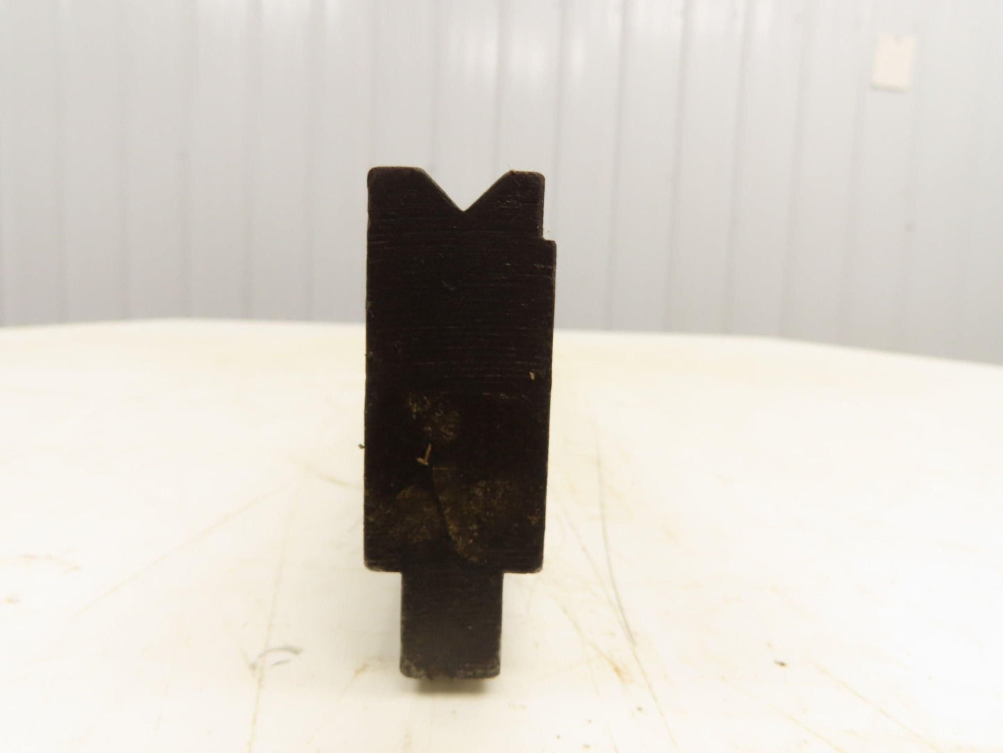 Press Brake Die 46-9/16" Long 90° V 11/32" W 3/16" D 1-15/16" H
