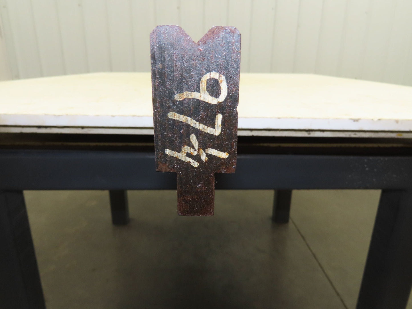 Press Brake Die 97-1/4" Long 90° V 5/16" W 3/16"D 1-3/4" H 1/2" Tang