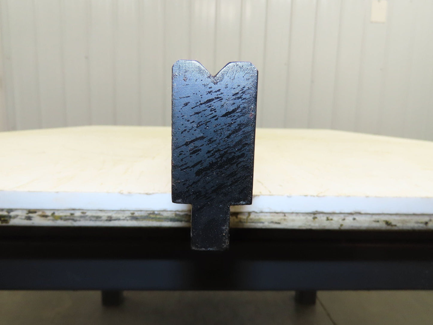 Press Brake Die 97-1/4" Long 90° V 5/16" W 3/16"D 1-3/4" H 1/2" Tang