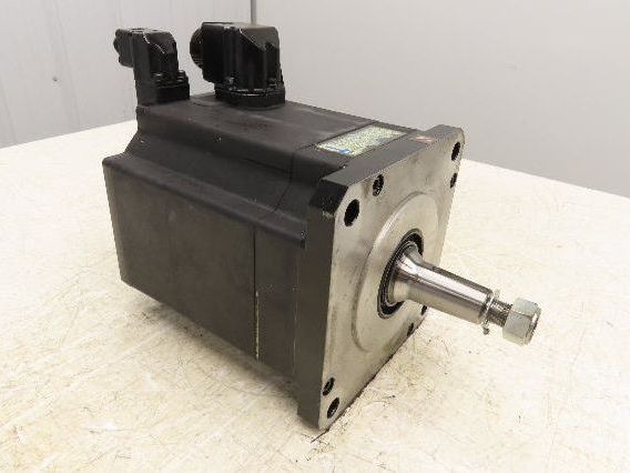 Okuma BL-MC200J-20T AC Servo Motor 4kW 2000 RPM 157V 16.2A 3PH