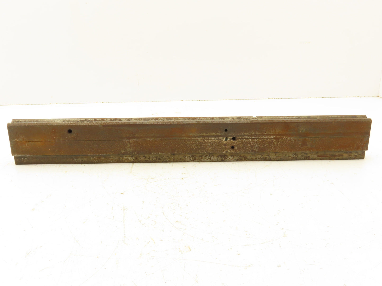 Press Brake Die 19-3/4" Long 90° V 7/16" W 1/4" D 1-13/16" H 1/2" Tang