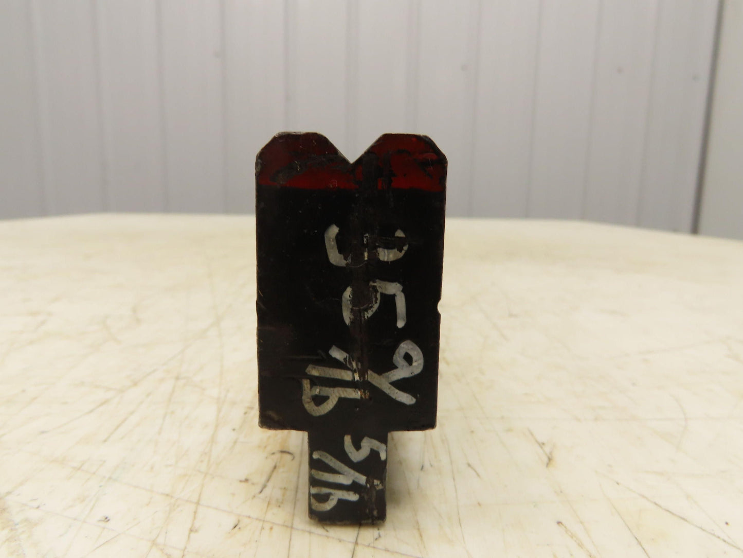 Press Brake Die 35-1/2" Long 90° V 5/16" W 3/16" D 1-3/4" H 1/2" Tang