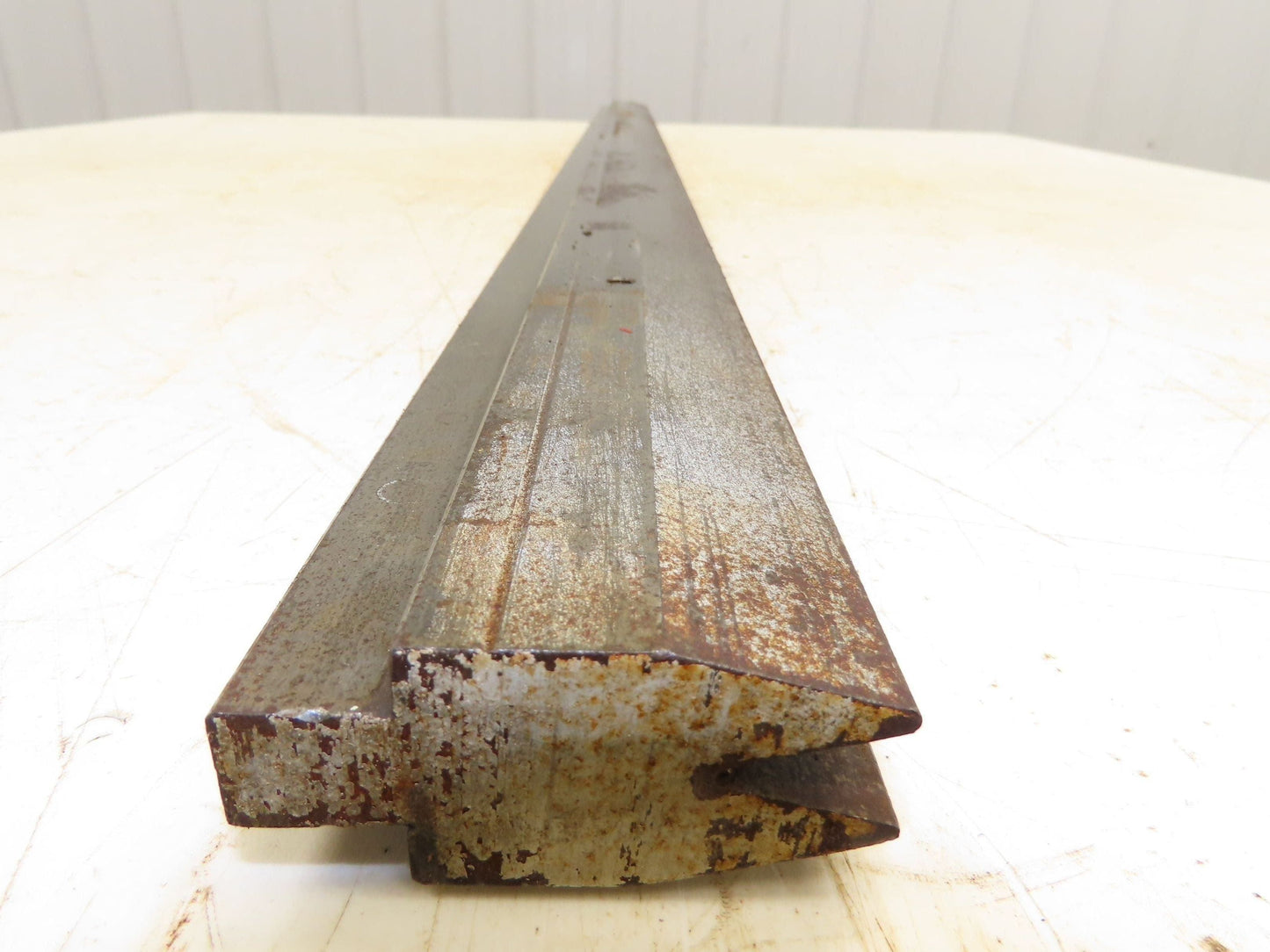 Press Brake Die 47-1/2" Long 30° Acute V 3/8" W 11/16" D 1-3/4" H 1/2" Tang