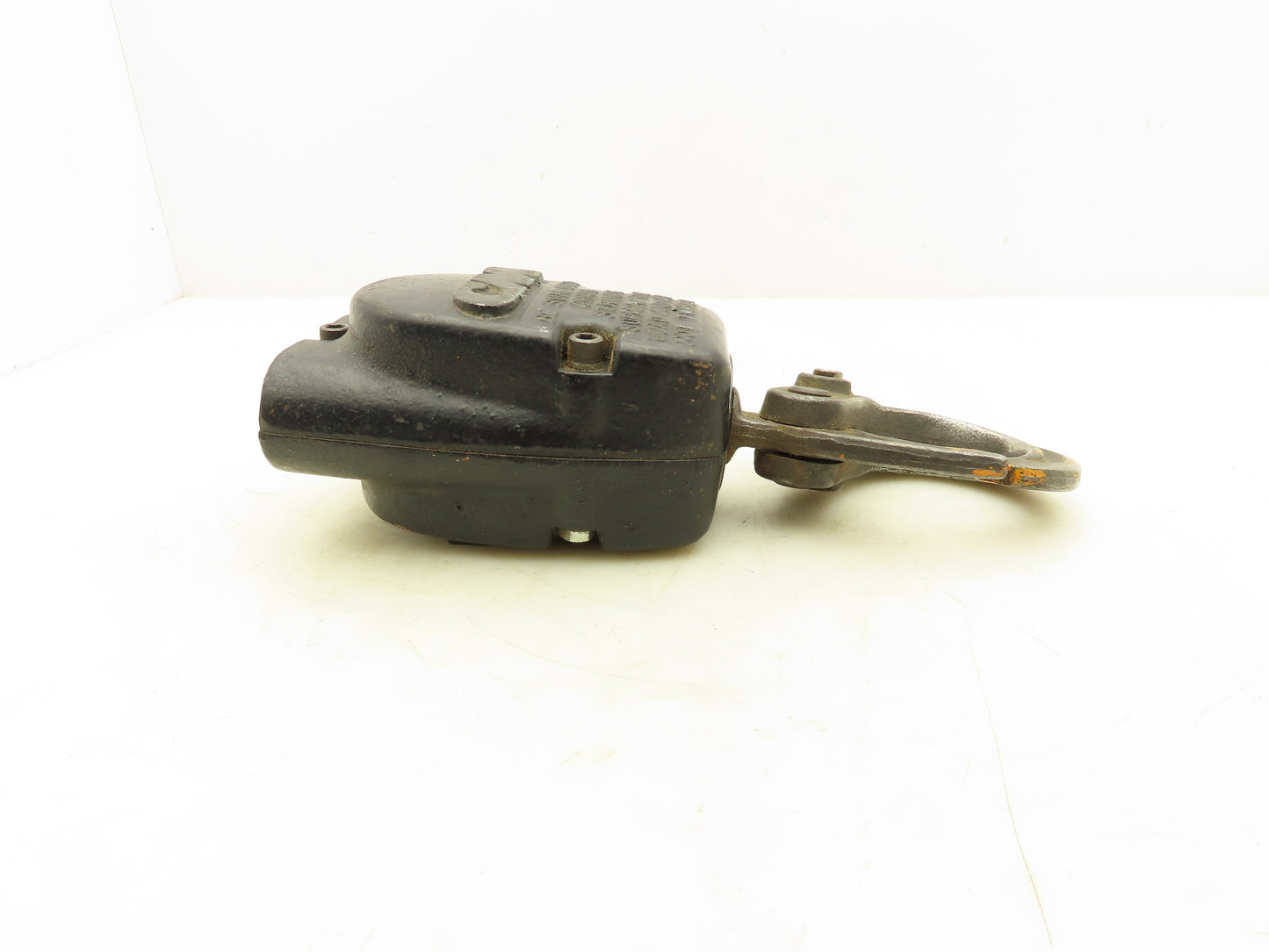 CM Lodestar 2 Ton Lower Hook Block Assembly Double Chain Latchlok Black 627-860