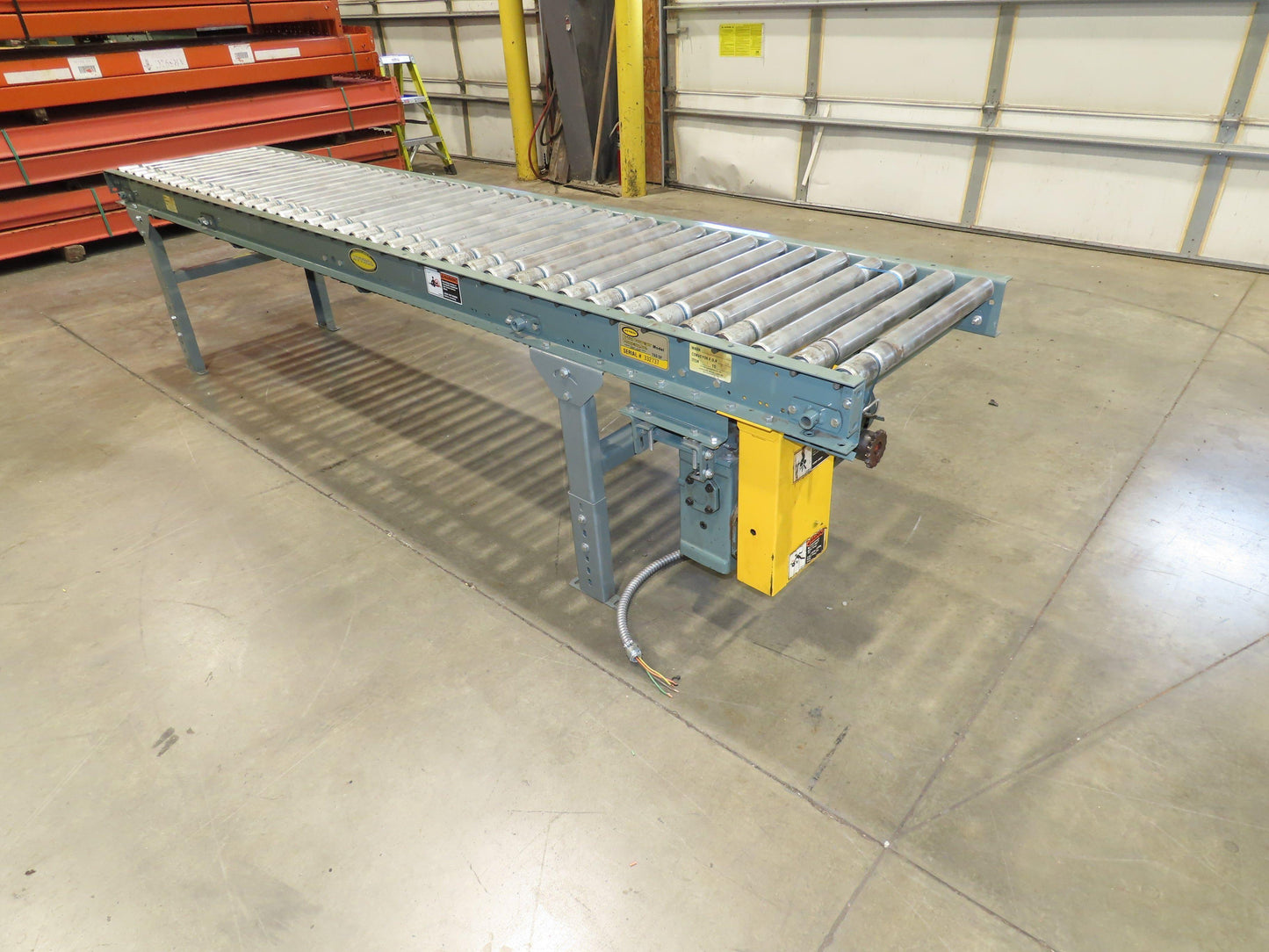 Hytrol 24"x 10' Accumulation Roller Conveyor 21"BF O-Ring Line Shaft Drive 64FPM