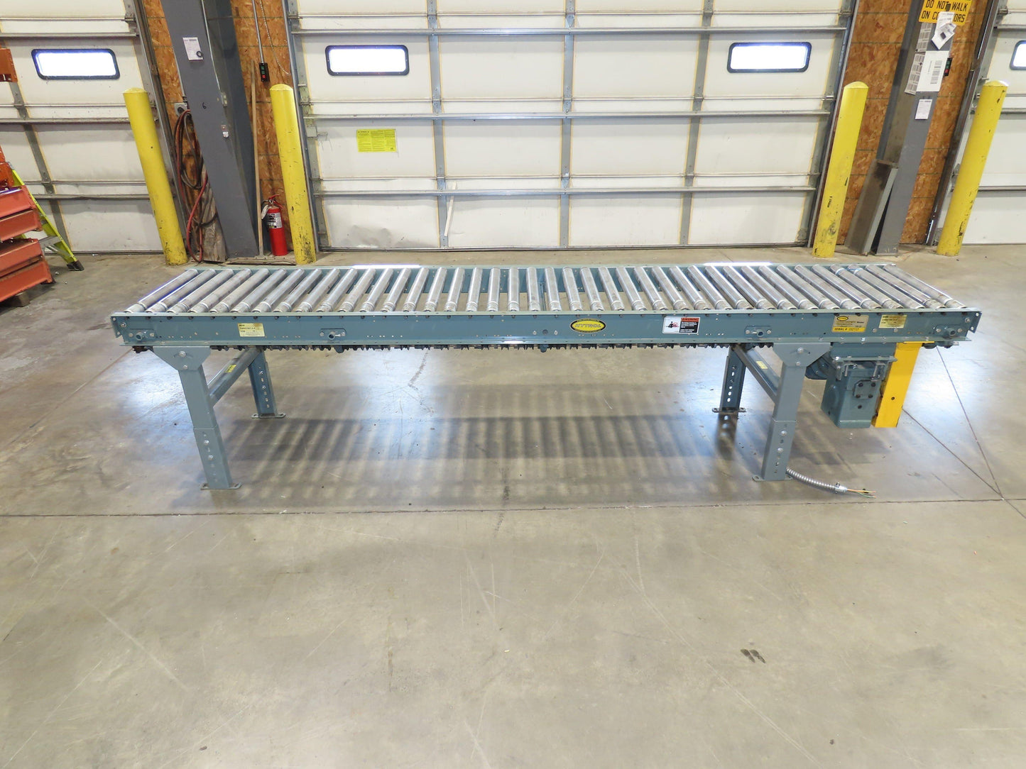 Hytrol 24"x 10' Accumulation Roller Conveyor 21"BF O-Ring Line Shaft Drive 64FPM