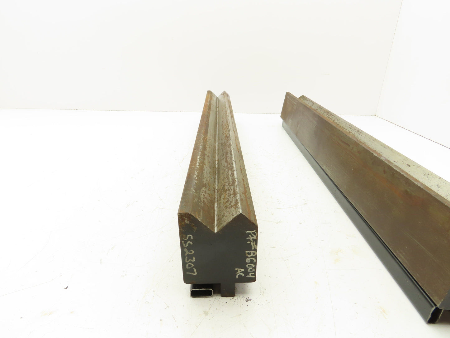 Press Brake Punch Die Set 24-1/2" Long 90° Offset Z Bend V 1-1/2" W 11/16" D
