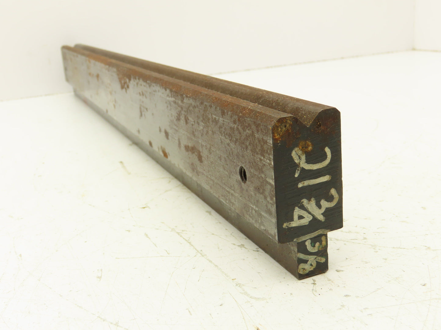 Press Brake Die 21-3/4" Long 90° V 3/8" W 3/16" D 1-3/4" H 1/2" Tang