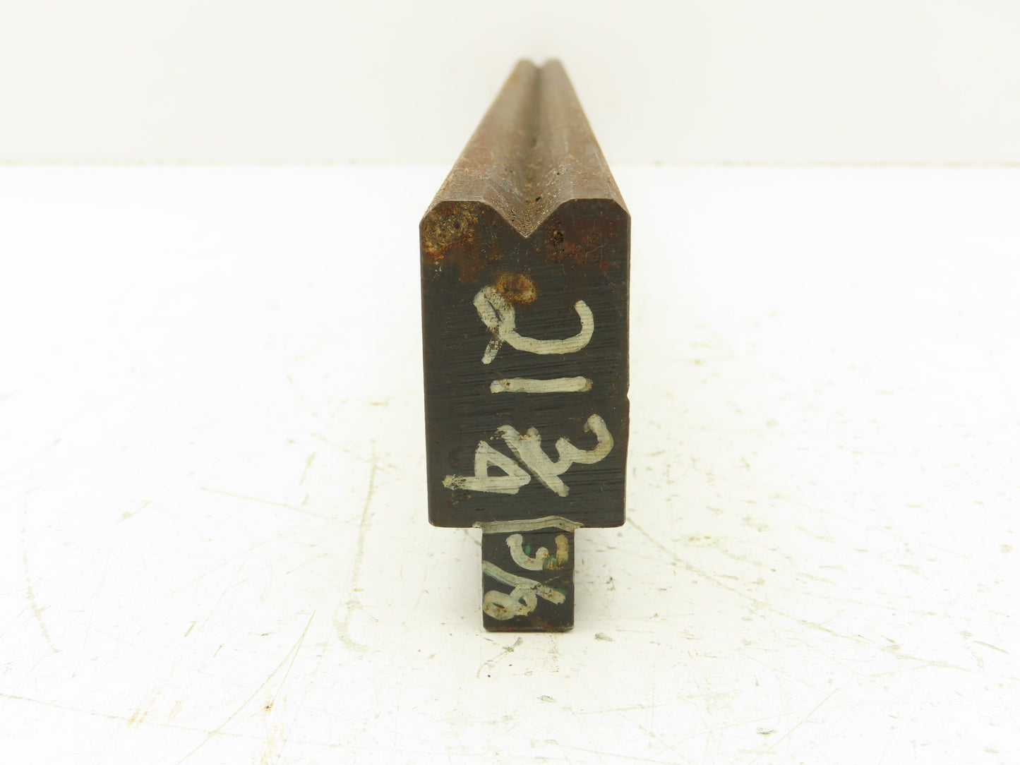 Press Brake Die 21-3/4" Long 90° V 3/8" W 3/16" D 1-3/4" H 1/2" Tang