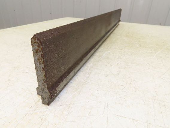 Press Brake Punch Die 36-5/8" Long 90° V 5/8" W 3-3/4" H 1/2" Tang