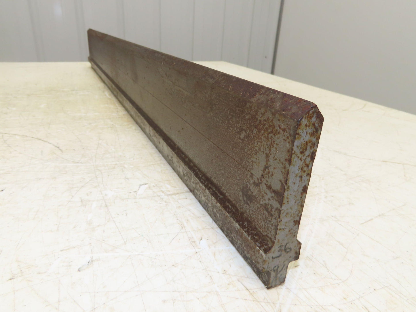 Press Brake Punch Die 36-5/8" Long 90° V 5/8" W 3-3/4" H 1/2" Tang