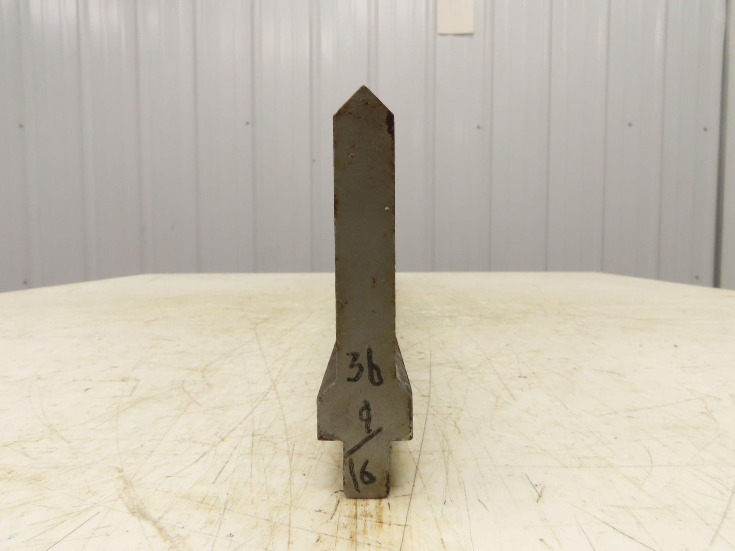 Press Brake Punch Die 36-5/8" Long 90° V 5/8" W 3-3/4" H 1/2" Tang