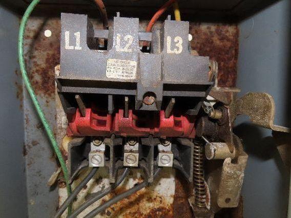 Square D SBG11 8538 Combination Motor Starter 5Hp 30A 480V 3PH Size 0 Non-Fused