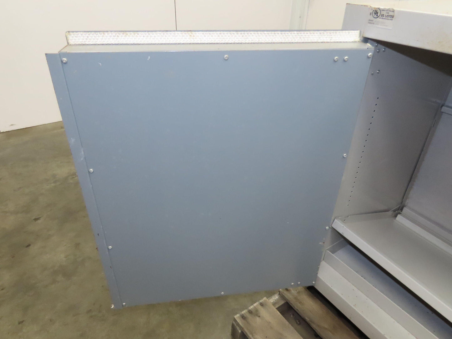 New England Lab 1512011 Insulated Solvent Cabinet 48x22x34" Fire Proof 100 Liter
