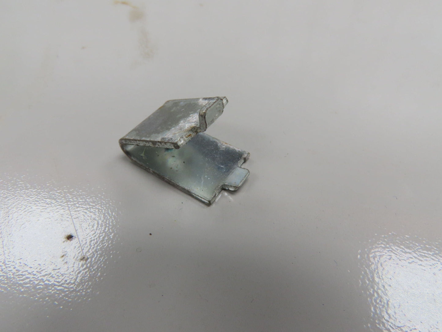 New England Lab 1512011 Insulated Solvent Cabinet 48x22x34" Fire Proof 100 Liter