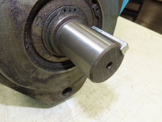 Vickers PVB20-RS-20C-11 Hydraulic Piston Pump 3000 PSI 20GPM Right Hand Rotation