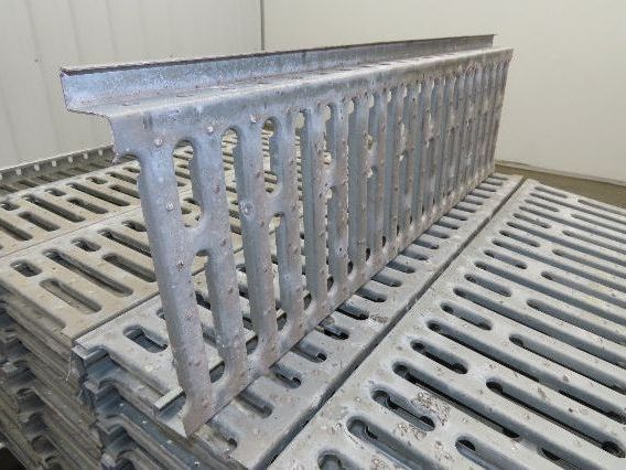 Interlake 9"x 30" Galvanized Steel Slotted Pallet Racking Deck 34"D Rack 100pcs