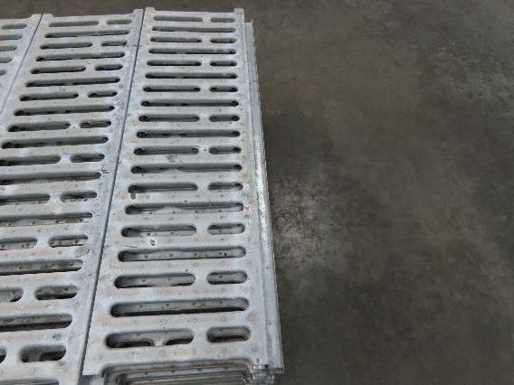 Interlake 9"x 30" Galvanized Steel Slotted Pallet Racking Deck 34"D Rack 100pcs