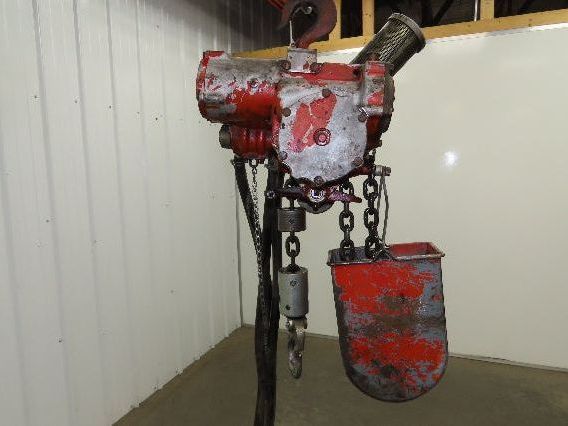 Chicago Pneumatic 1/2 Ton 1000Lb Power Vane Air Chain Hoist 10' 3" Lift Pendant