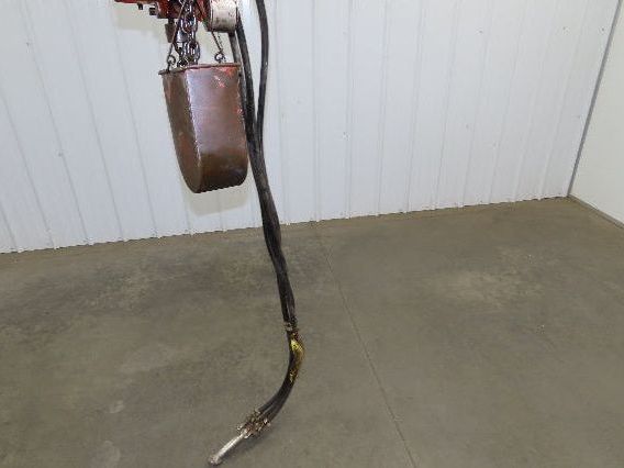 Chicago Pneumatic 1/4 Ton 500Lb Power Vane Air Chain Hoist 9' 3" Lift w/Pendant