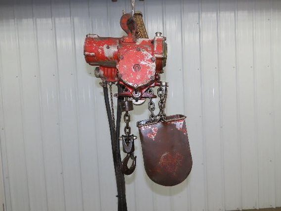 Chicago Pneumatic 1/4 Ton 500Lb Power Vane Air Chain Hoist 9' 3" Lift w/Pendant