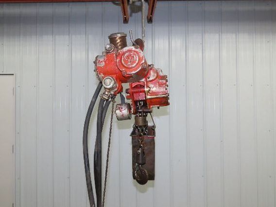 Chicago Pneumatic 1/4 Ton 500Lb Power Vane Air Chain Hoist 9' 3" Lift w/Pendant