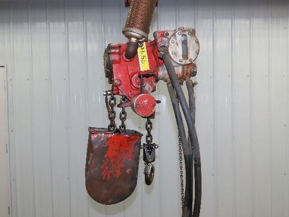 Chicago Pneumatic 1/4 Ton 500Lb Power Vane Air Chain Hoist 9' 3" Lift w/Pendant