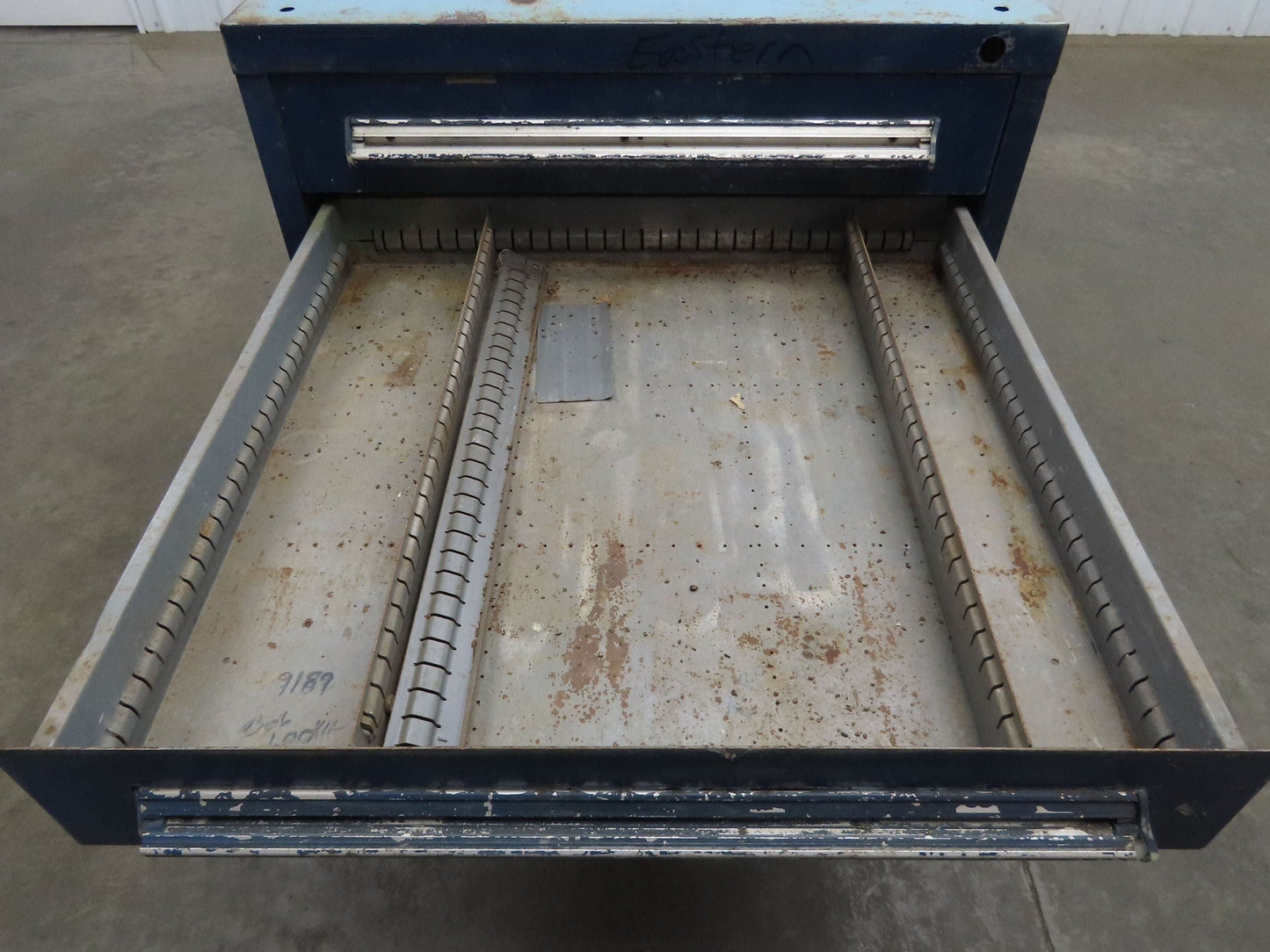 Stanley Vidmar Tool Cabinet 4 Drawer 28x30x33" Blue Lista Lyon Rust Rough