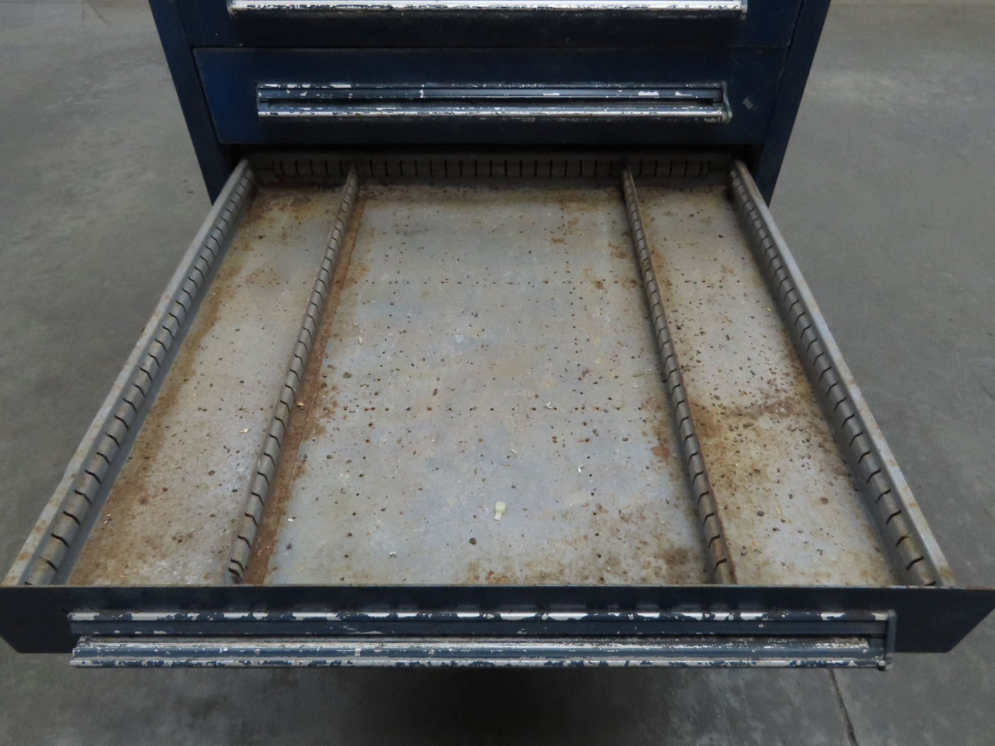 Stanley Vidmar Tool Cabinet 4 Drawer 28x30x33" Blue Lista Lyon Rust Rough