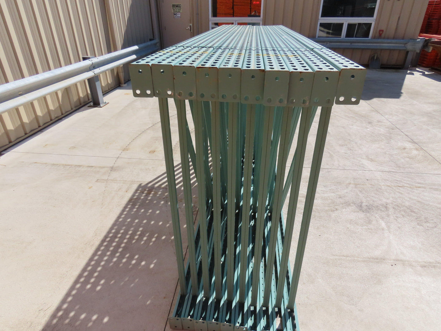 Interlake 10' x 60" Teardrop Pallet Racking Upright 3"x1-5/8" Leg Green