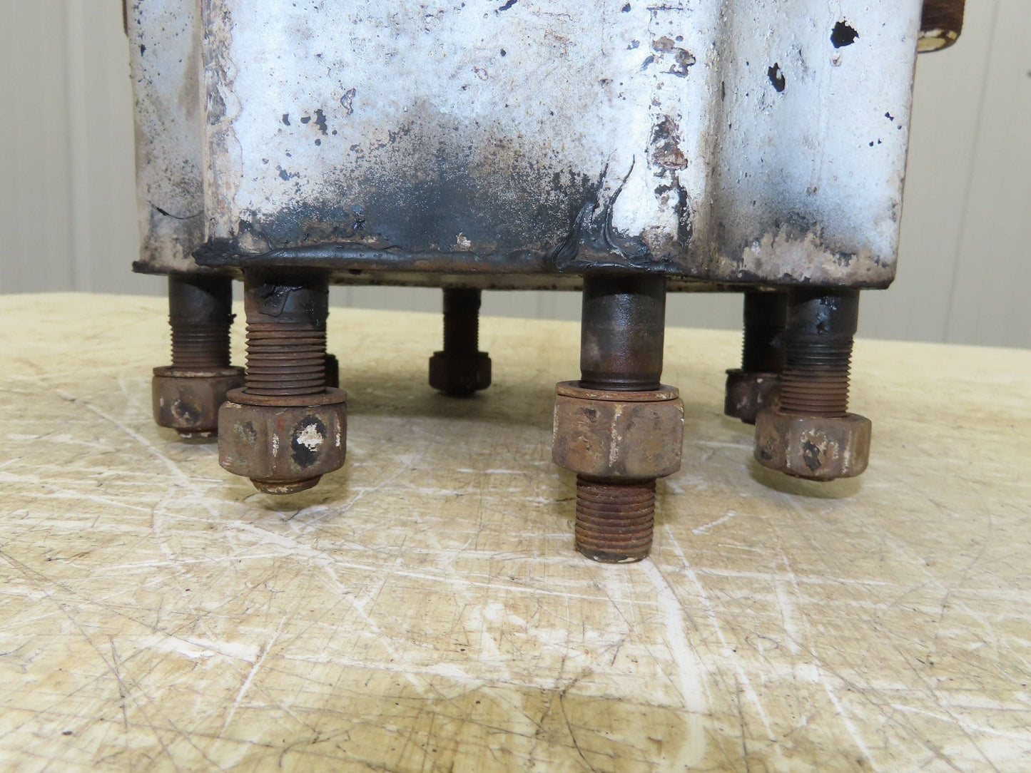 ConMet 102208L Rear Axle Hub
