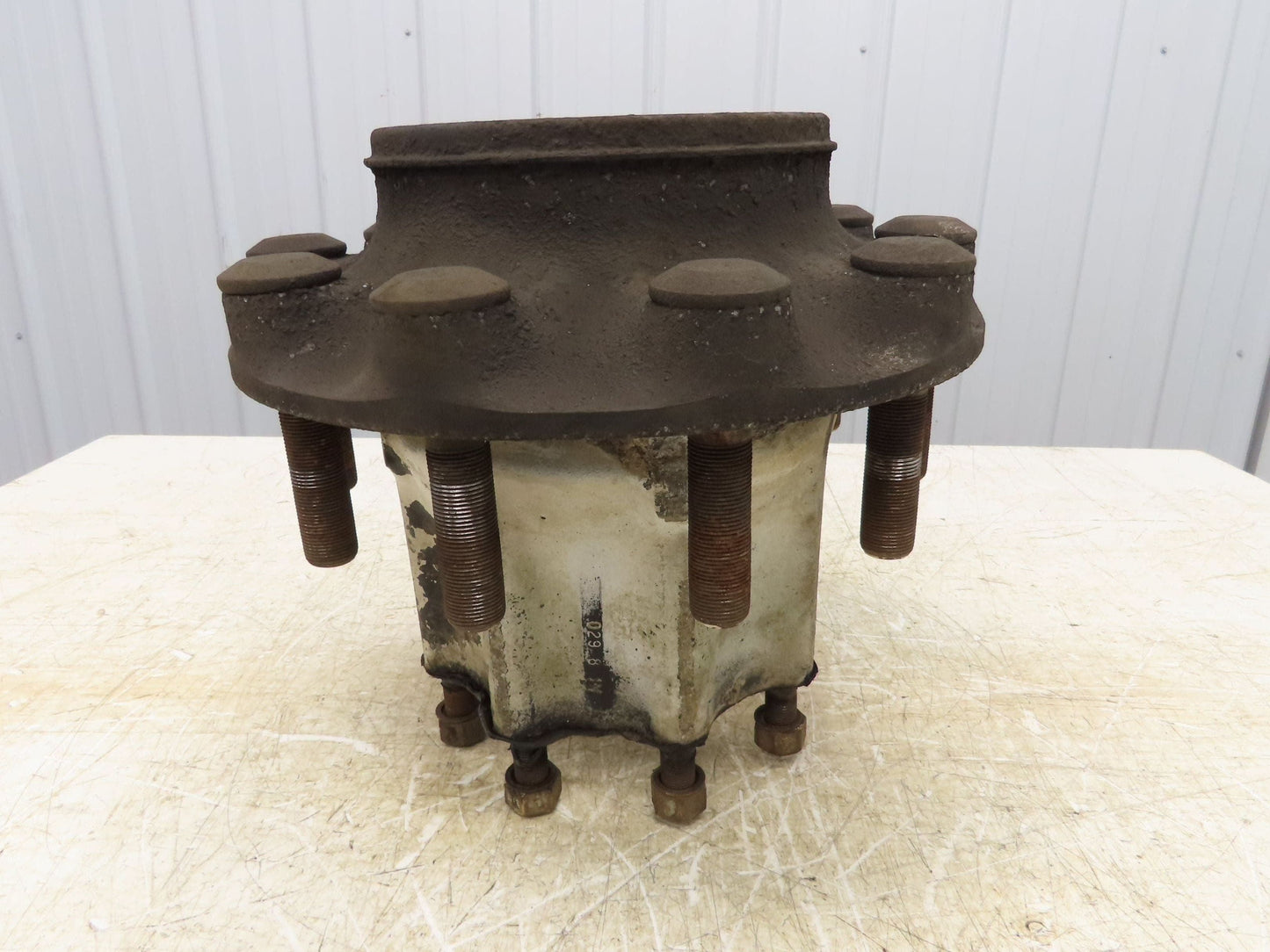 ConMet 102208L Rear Axle Hub