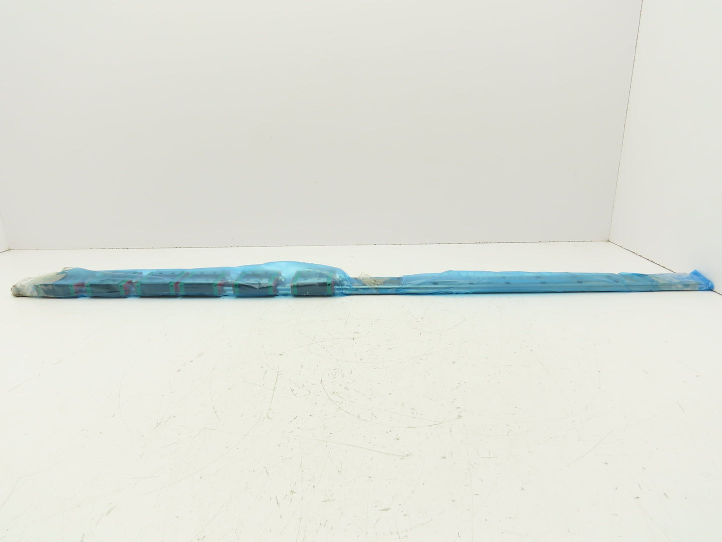 Hiwin WEH21CAC Linear Block Bearing Guideway Rail 97mm Long