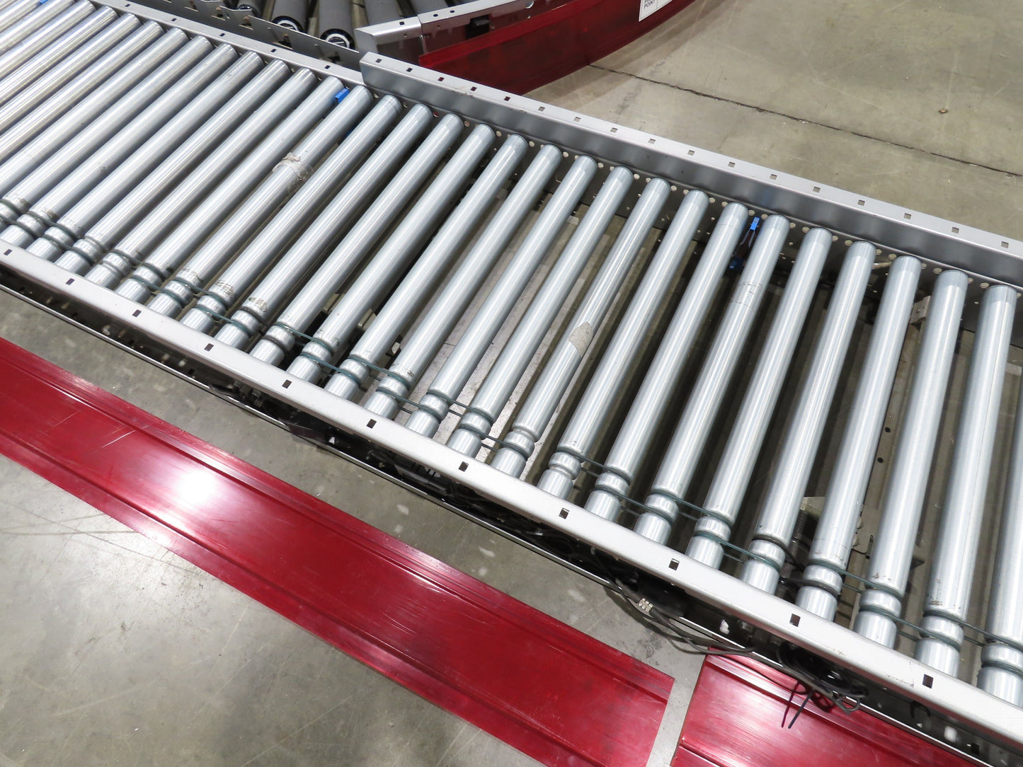 Hilmot 30"x 12' Motorized Roller Conveyor 90° Spur Diverter 27"BF 24VDC 120FPM