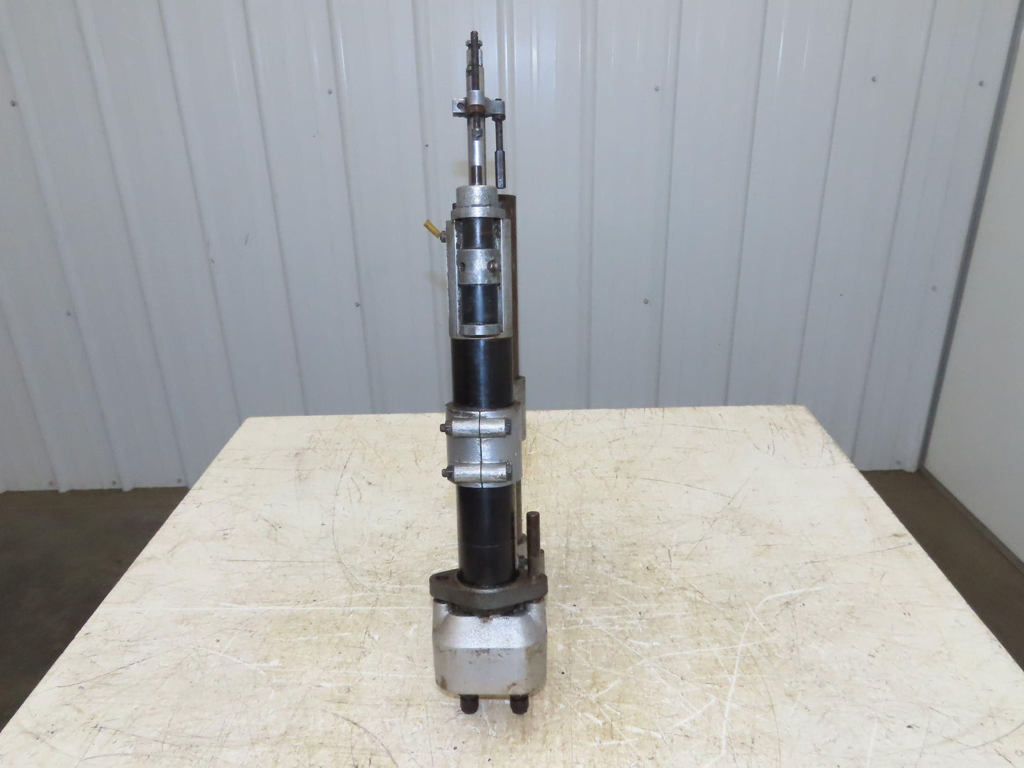 Desoutter AFD 5000 Pneumatic Auto Feed 1/4" Drill Unit Double Drill Head w/Stand