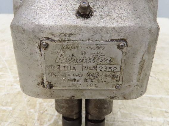 Desoutter AFD 5000 Pneumatic Auto Feed Drill Unit Double Drill Head Type THA