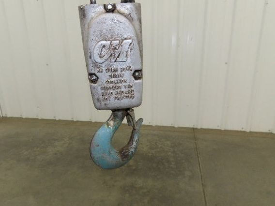 CM Lodestar RR Electric Chain Hoist 2 Ton 16 FPM 27' Lift 575 Volt 3PH