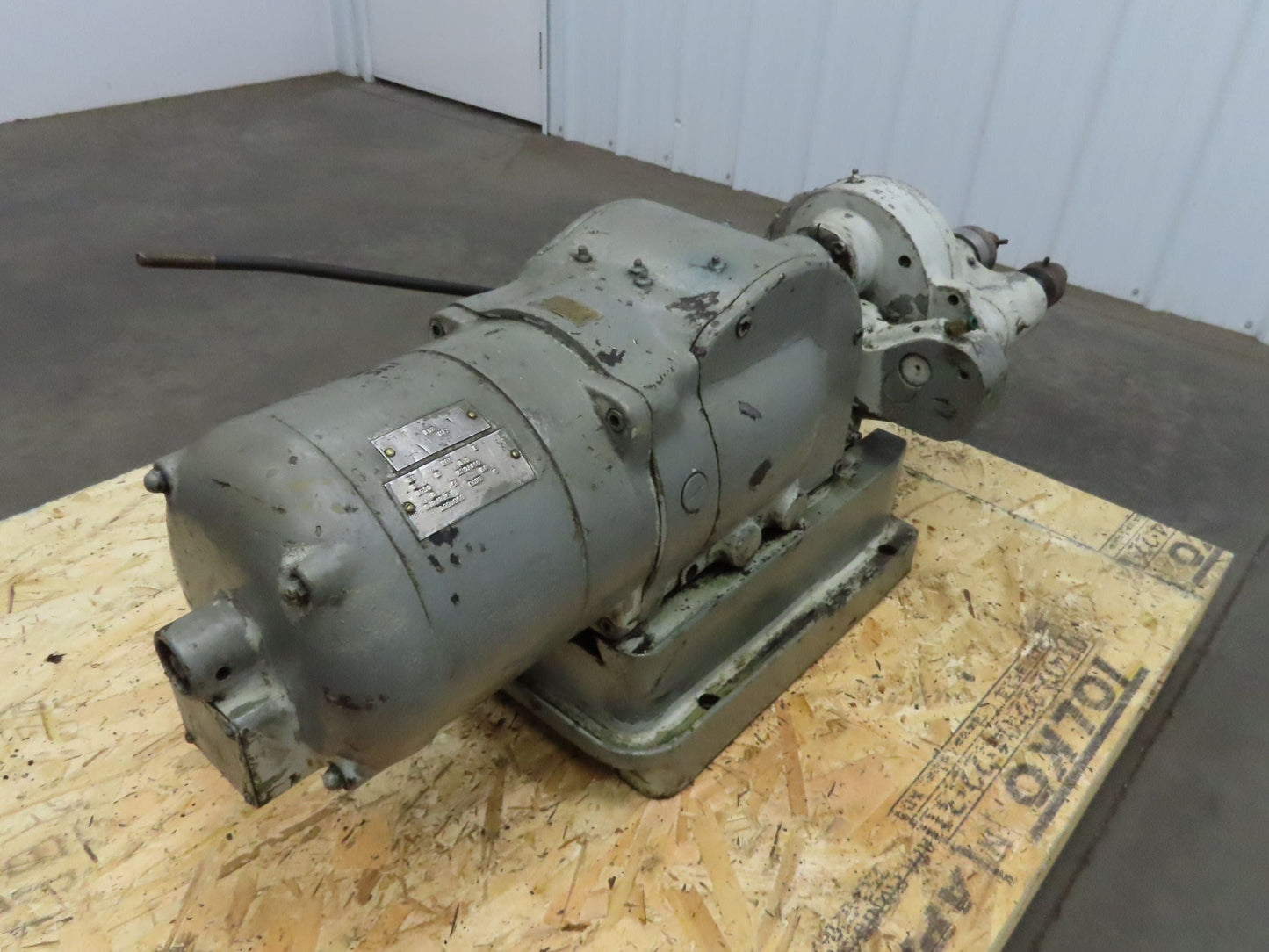 Vintage Horizonal Drill Head Unit Dual Spindles 1.5Hp Louis Allis 220/440V 3Ph