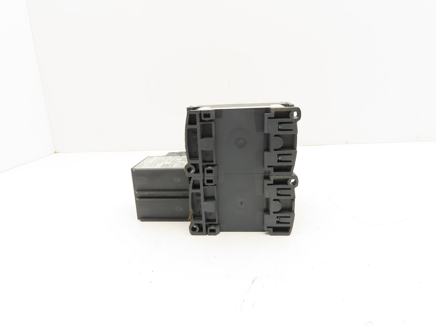 Schneider Electric LC1D09-BD Contactor Overload Relay 24V Coil