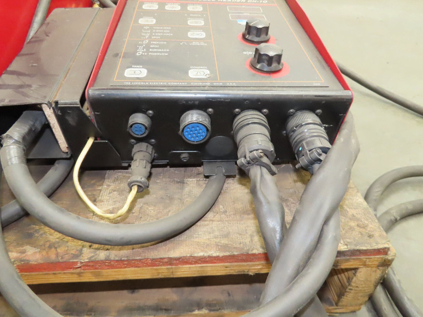 Lincoln CV 655 Mig Welder 650A Welding Power Source DH-10 Double Header 3Ph