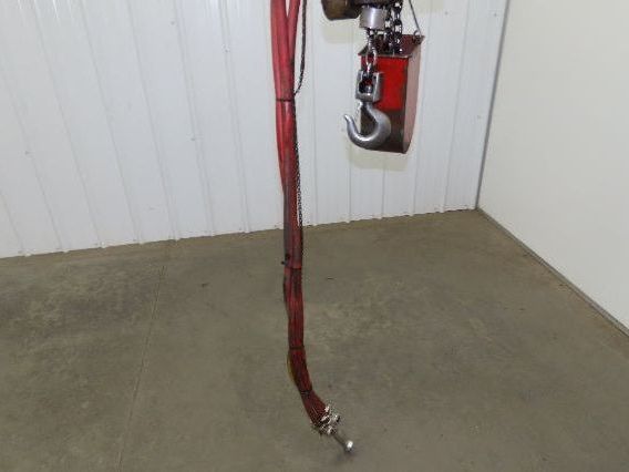 Chicago Pneumatic 1/4 Ton 500Lb Power Vane Air Chain Hoist 10' 3" Lift Pendant
