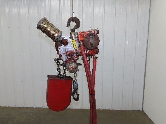 Chicago Pneumatic 1/4 Ton 500Lb Power Vane Air Chain Hoist 10' 3" Lift Pendant