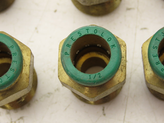 Parker W68PL-8-8 Prestolok Push Connect Fitting 1/2" OD x 1/2" MNPT Lot of 10