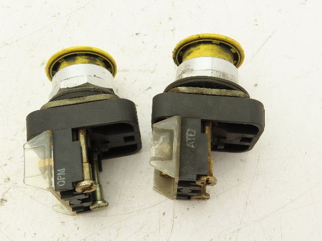 Allen Bradley 800T-FXD4 Yellow Push/Pull Button 30mm Lot of 2
