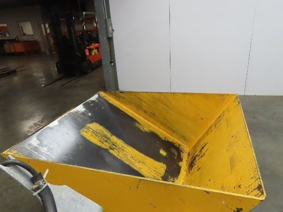 Econo Lift DO-HPT10 Drive On High Point Tilter Tote Tipper 1000lb 120V