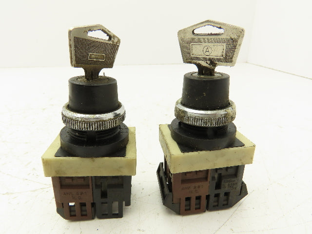 Fuji Electric AH25-12 Keyed 2-Position Selector Switch Lot of 2
