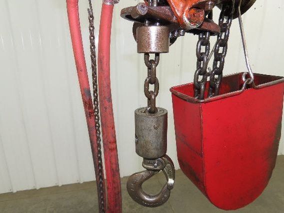 Chicago Pneumatic 1/2 Ton 1000Lb Power Vane Air Chain Hoist 10' 8" Lift Pendant