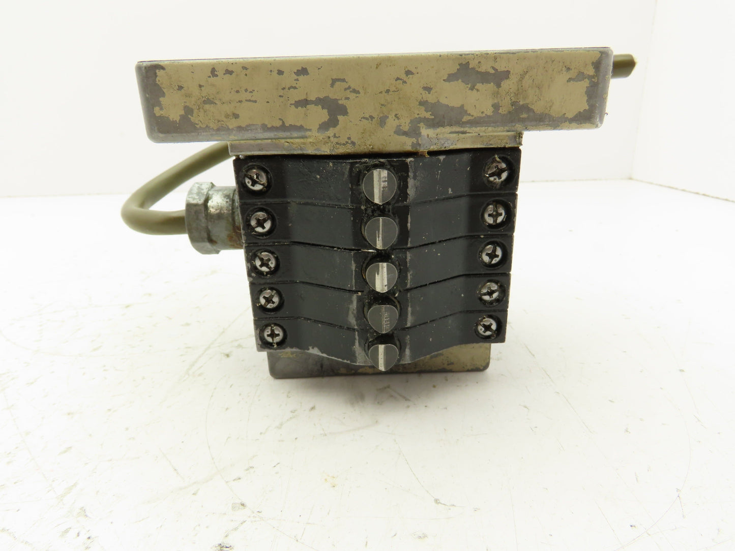 Okuma Mechanical Limit Switch 5 Position Plunger Type
