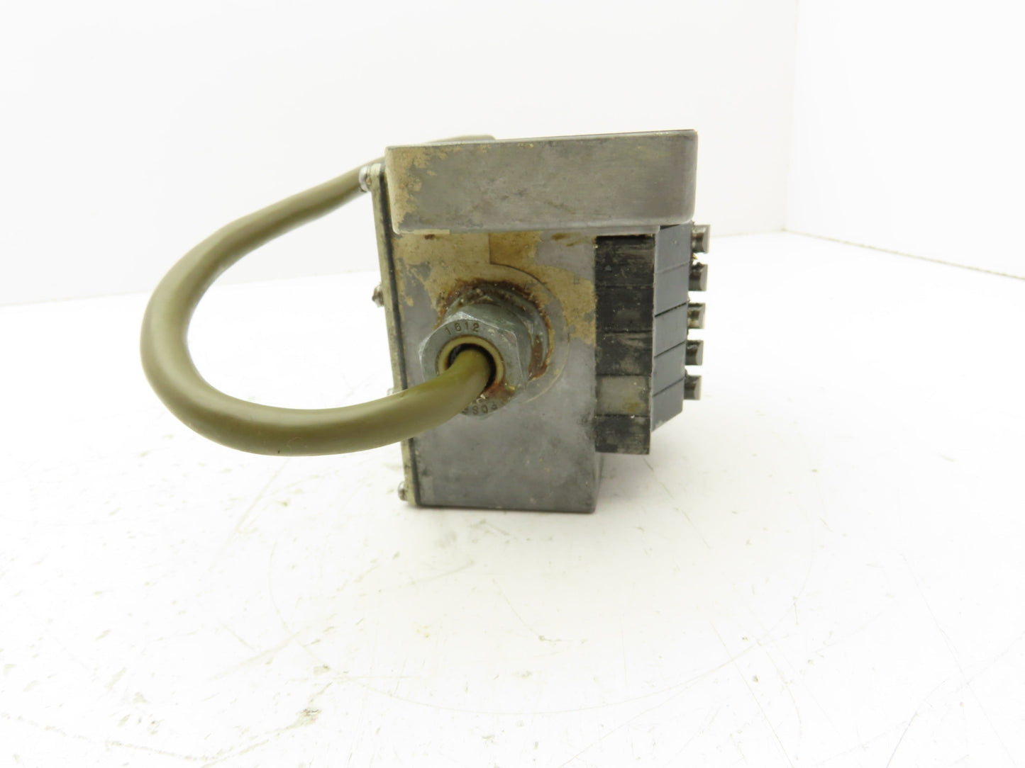 Okuma Mechanical Limit Switch 5 Position Plunger Type